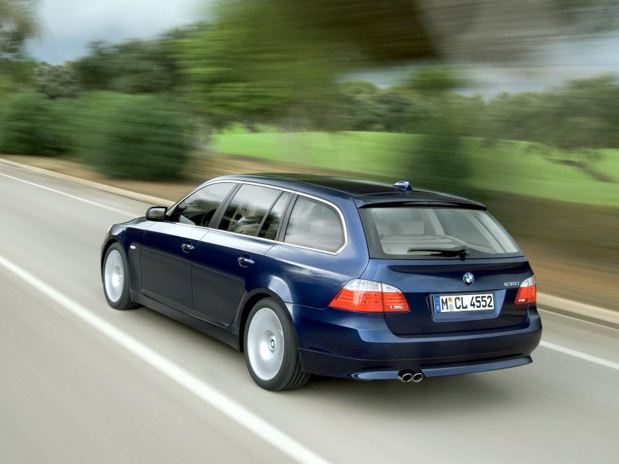  BMW 530i Touring 2007 года  (фото 11 из 46)